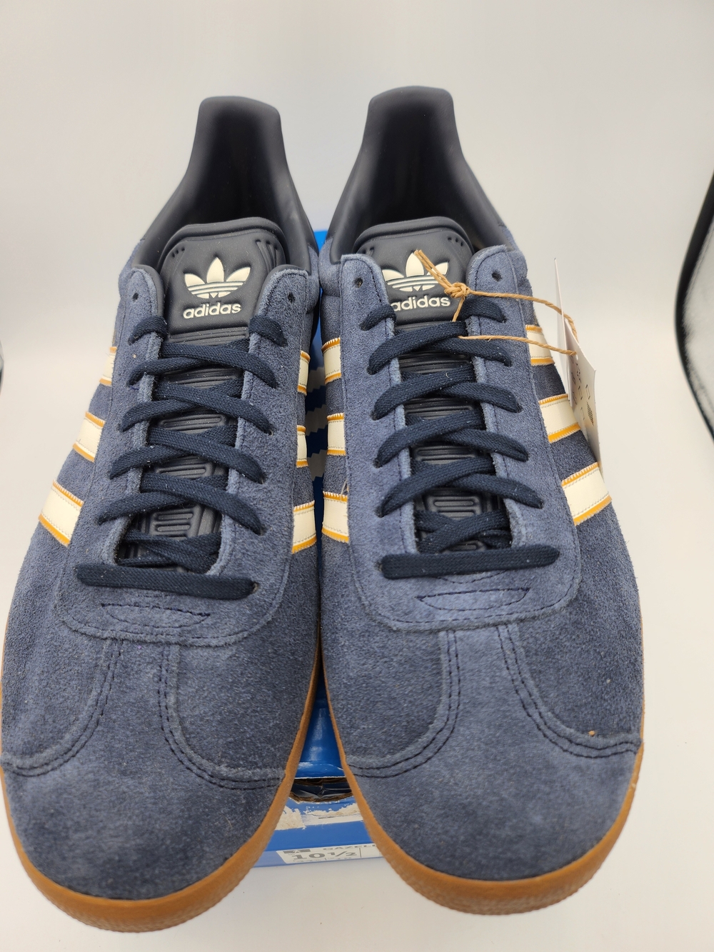 Adidas Gazelle Terrace JS3044 Juventus Sneakers Size: 10.5M NWT - Picture 5 of 9